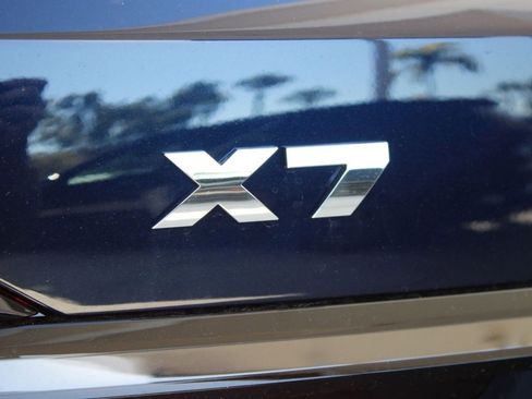 New 2026 BMW X7 M60i image 22