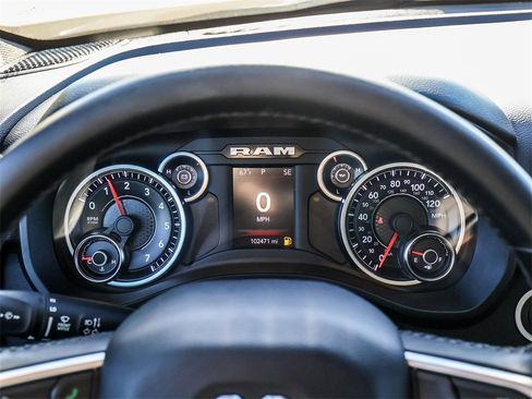 Used 2019 RAM 1500 Big Horn image 35