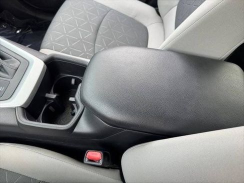 Certified 2022 Toyota RAV4 XLE w/ Carpet Mat Package (TMS) AWD/4WD image 87