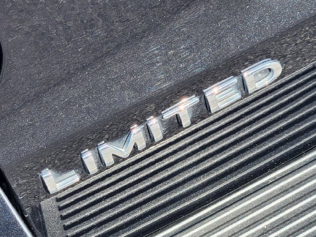 Used 2020 Ford Expedition Limited RWD image 13