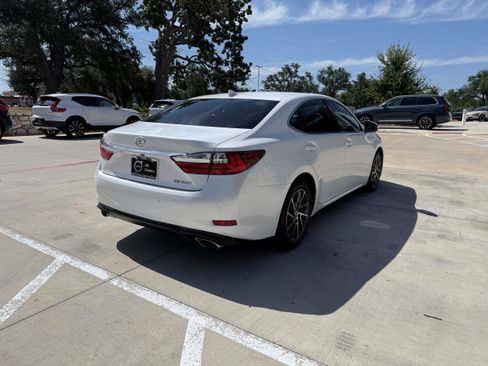 Used 2016 Lexus ES 350 w/ Luxury Package w/Wood Trim FWD image 6