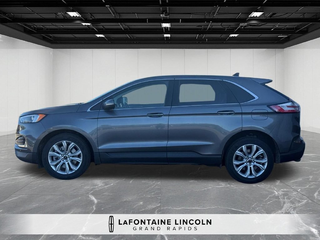 Used 2023 Ford Edge Titanium w/ Cold Weather Package AWD/4WD image 2