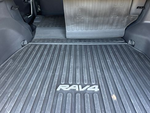 Used 2025 Toyota RAV4 LE AWD/4WD image 23