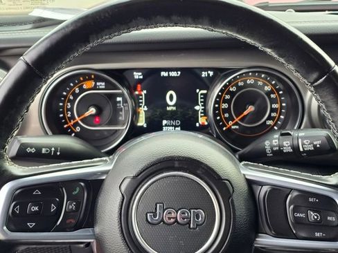 Used 2022 Jeep Wrangler Unlimited Sahara w/ Cold Weather Group image 22