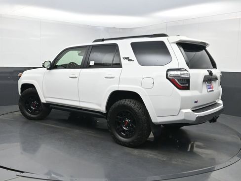 Used 2022 Toyota 4Runner TRD Off-Road Premium AWD/4WD image 23