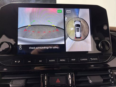 Used 2022 Nissan Pathfinder Platinum w/ Cargo Package AWD/4WD image 23