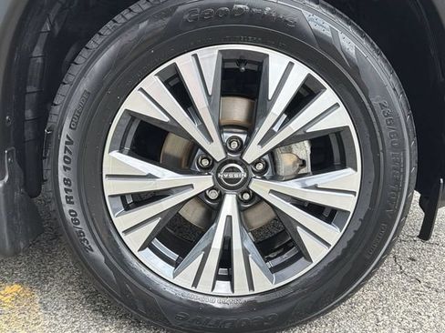 Certified 2023 Nissan Rogue SV w/ SV Premium B Package AWD/4WD image 13