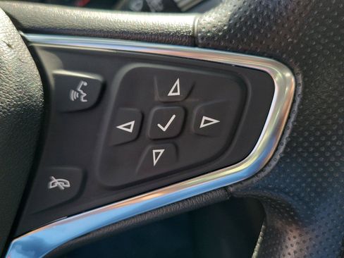 Used 2019 Chevrolet Equinox LS FWD image 26