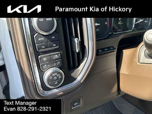 Used 2022 GMC Sierra 2500 Denali w/ Denali Ultimate Package AWD/4WD image 22