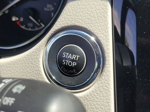 Used 2020 Nissan Rogue Sport SV image 10