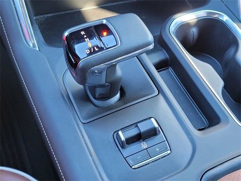 Used 2024 GMC Sierra 1500 Denali Ultimate image 19