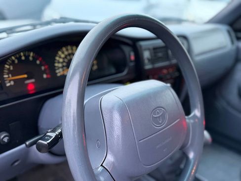 Used 2000 Toyota Tacoma 4x4 Xtracab image 91