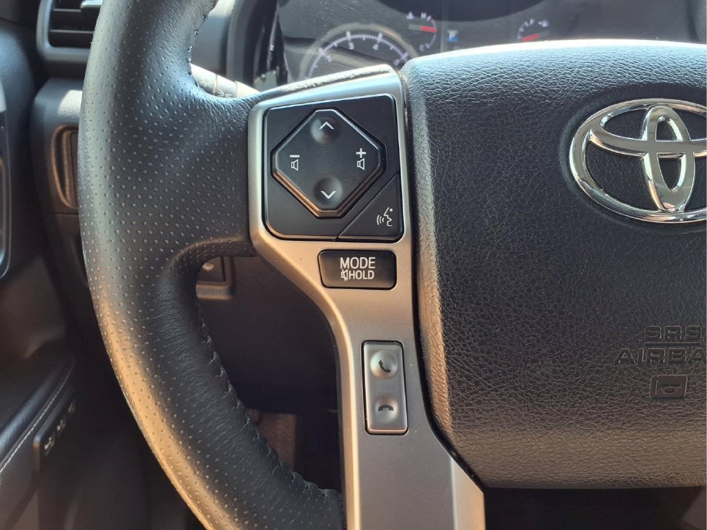 Used 2022 Toyota 4Runner Limited AWD/4WD image 13