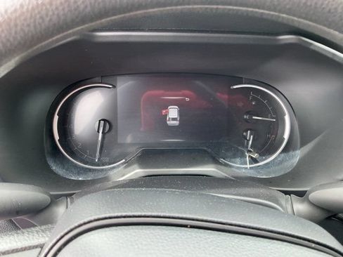 Used 2025 Toyota RAV4 LE FWD image 28