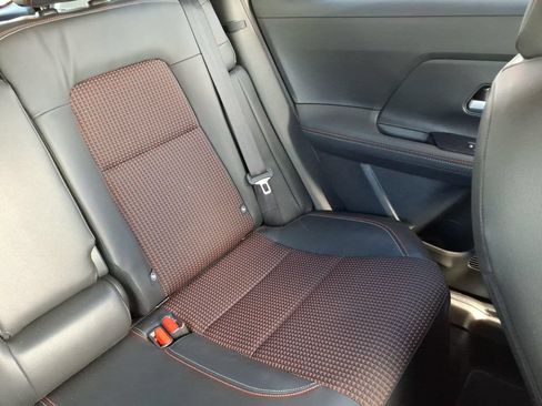 Used 2025 Nissan Kicks SR FWD image 19