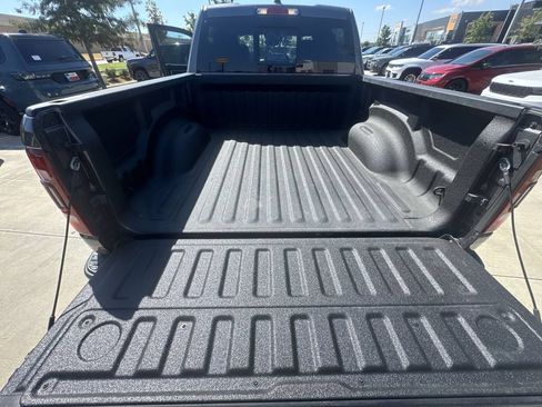 Used 2024 RAM 1500 Laramie AWD/4WD image 17