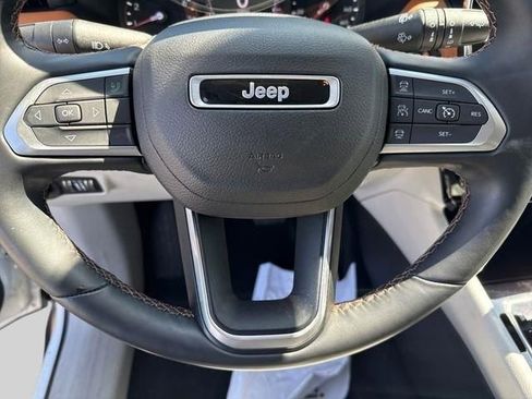 Used 2022 Jeep Compass Limited w/ Sun and Sound Group AWD/4WD image 7