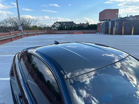 Used 2018 BMW M4 Coupe w/ Competition Package RWD image 6
