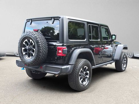 Used 2024 Jeep Wrangler Unlimited Rubicon 4xe AWD/4WD image 3