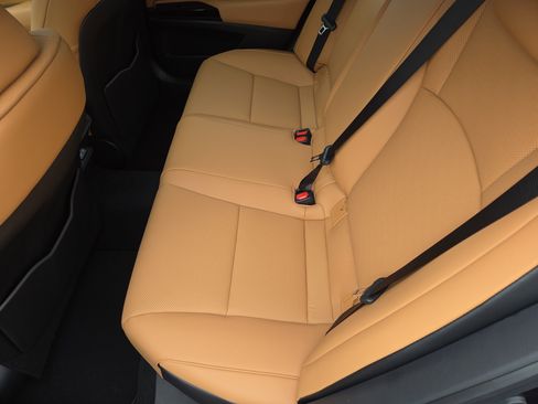 New 2025 Lexus ES 350 w/ Premium Package image 9