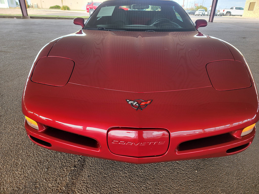 Used 2000 Chevrolet Corvette Convertible w/ Performance Handling Pkg RWD image 4