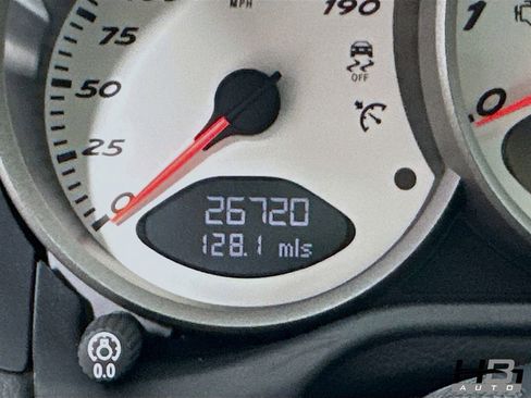 Used 2011 Porsche Boxster Spyder image 11