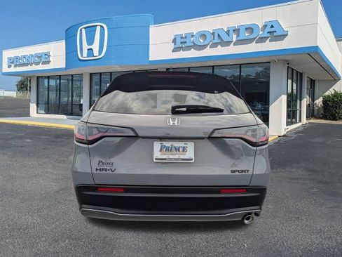 New 2026 Honda HR-V Sport image 5