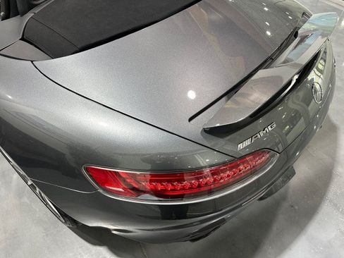 Used 2019 Mercedes-Benz AMG GT Roadster image 32