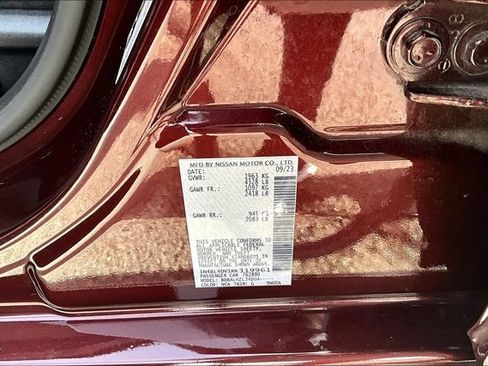 Used 2024 Nissan Altima 2.5 SV FWD image 16