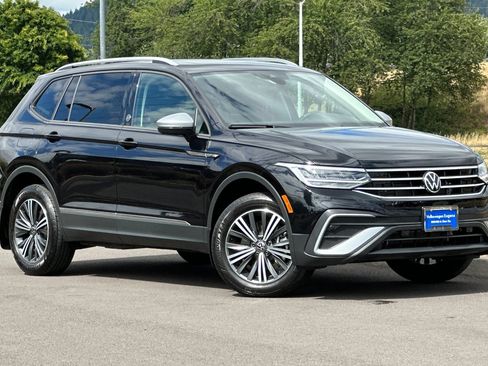 Used 2024 Volkswagen Tiguan Wolfsburg Edition AWD/4WD image 1