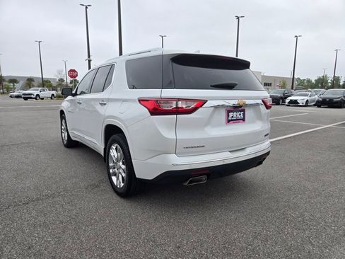 Used 2021 Chevrolet Traverse High Country image 7