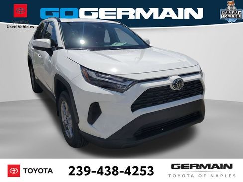 Used 2025 Toyota RAV4 XLE w/ Convenience Package AWD/4WD image 3