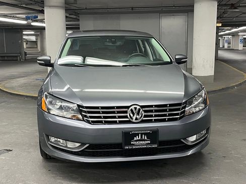 Used 2015 Volkswagen Passat TDI SEL Premium image 29