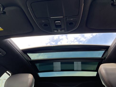 Used 2019 Genesis G80 3.3T Sport image 15