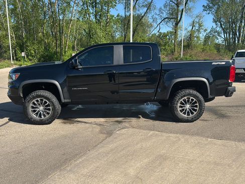 Used 2022 Chevrolet Colorado ZR2 AWD/4WD image 2