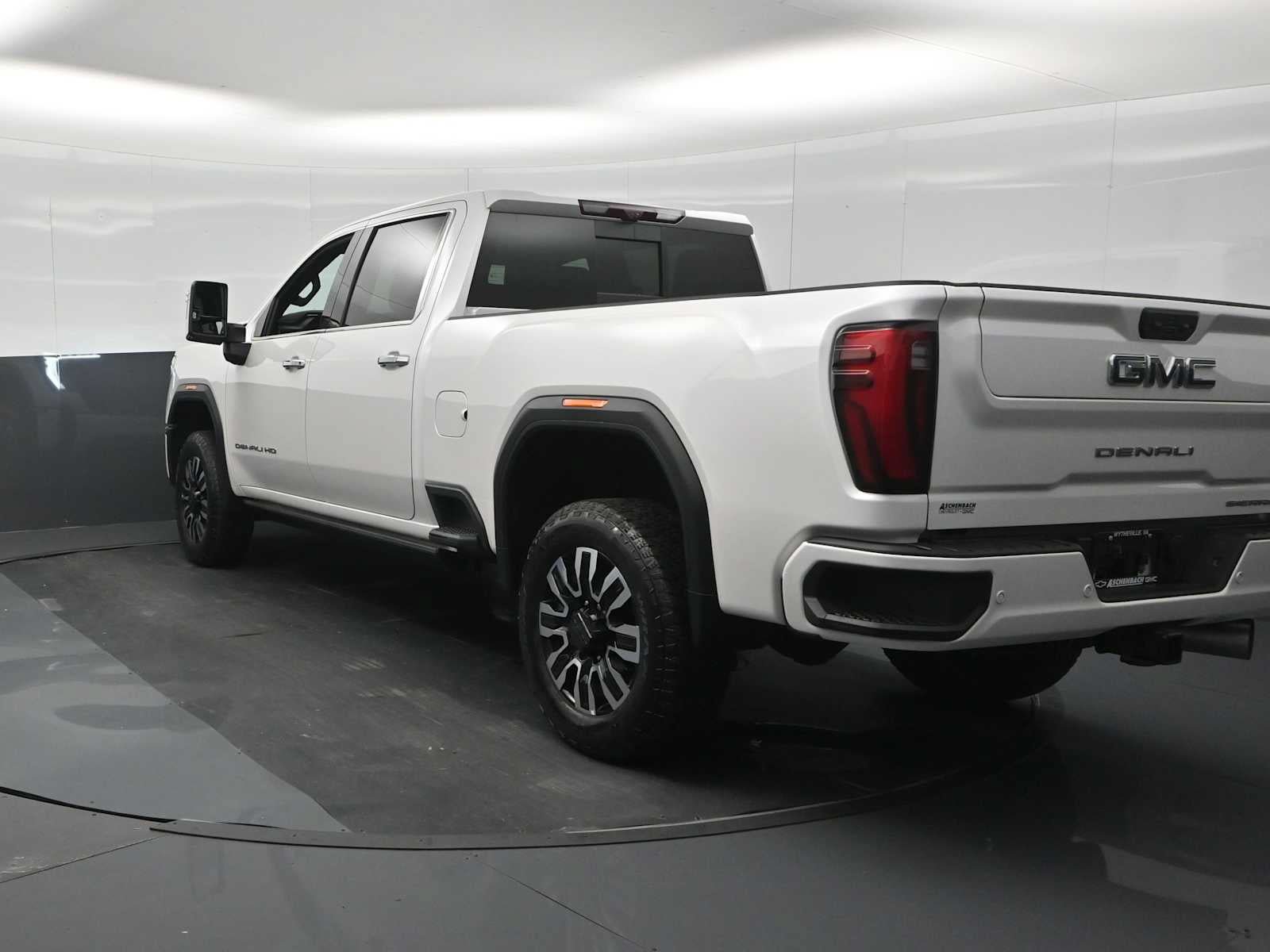 Used 2025 GMC Sierra 2500 Denali Ultimate w/ Max Trailering Package AWD/4WD image 7