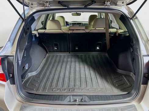 Used 2019 Subaru Outback 2.5i Limited w/ Popular Package #2 AWD/4WD image 25