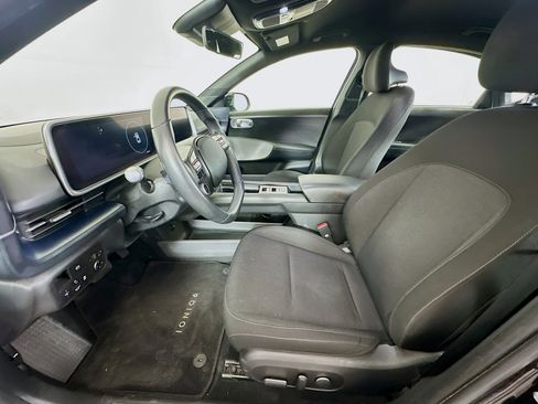 Used 2024 Hyundai Ioniq 6 SE RWD image 13
