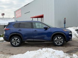 Used 2023 Nissan Rogue SV video 2