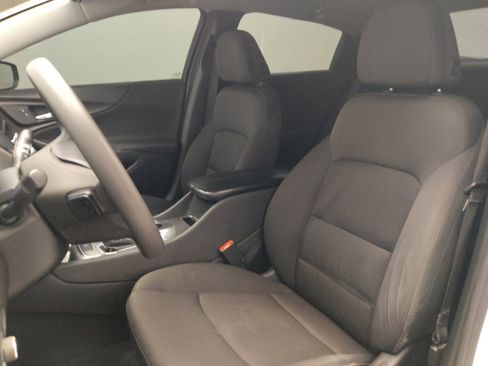 Used 2020 Chevrolet Malibu LT FWD image 17