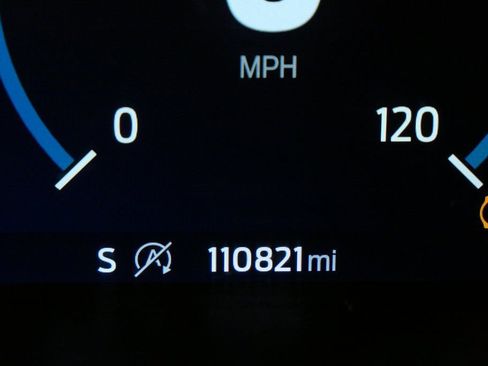 Used 2021 Ford F150 Lariat w/ Max Trailer Tow Package image 25