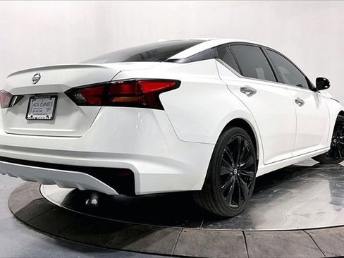 Used 2020 Nissan Altima 2.5 S image 2