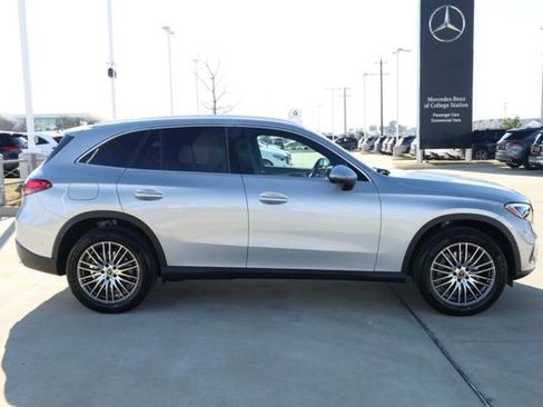 New 2026 Mercedes-Benz GLC 300 GLC 300 image 2