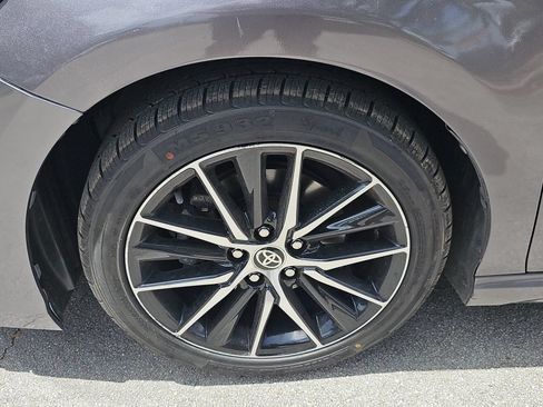 Used 2021 Toyota Camry SE w/ Cold Weather Package AWD/4WD image 10