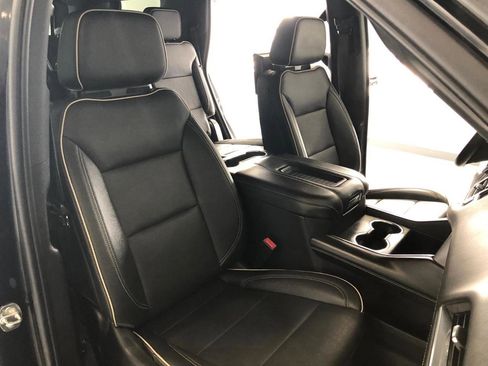 Used 2022 GMC Yukon SLT image 14