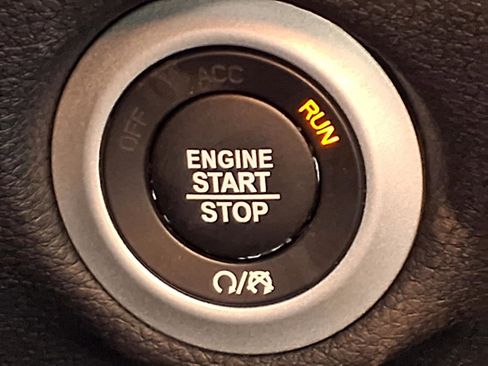 New 2026 Chrysler Pacifica Select w/ S Appearance Package image 15