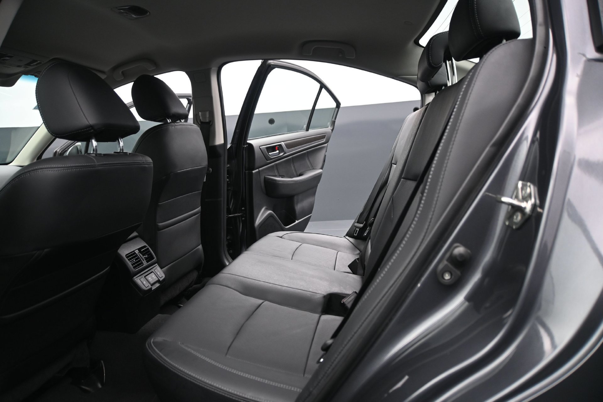 Used 2019 Subaru Legacy 2.5i Limited AWD/4WD image 15