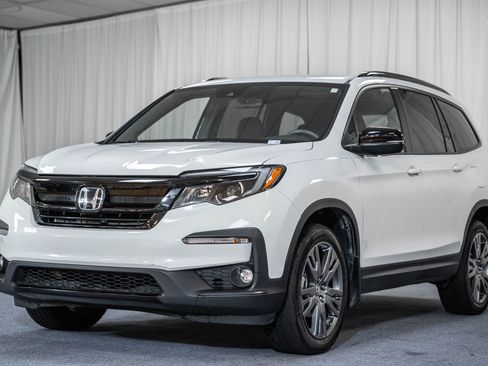 Used 2022 Honda Pilot Sport image 3