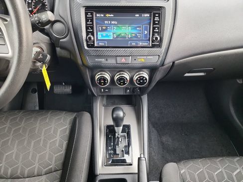 Used 2025 Mitsubishi Outlander Sport ES AWD/4WD image 20