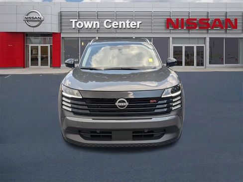 Certified 2026 Nissan Kicks SR FWD image 2